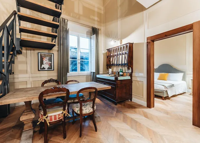 La Croce d'Oro Santa Croce Suite Apartments